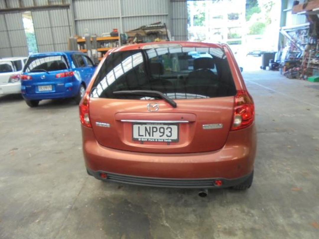 Photo '3' of Mazda Verisa