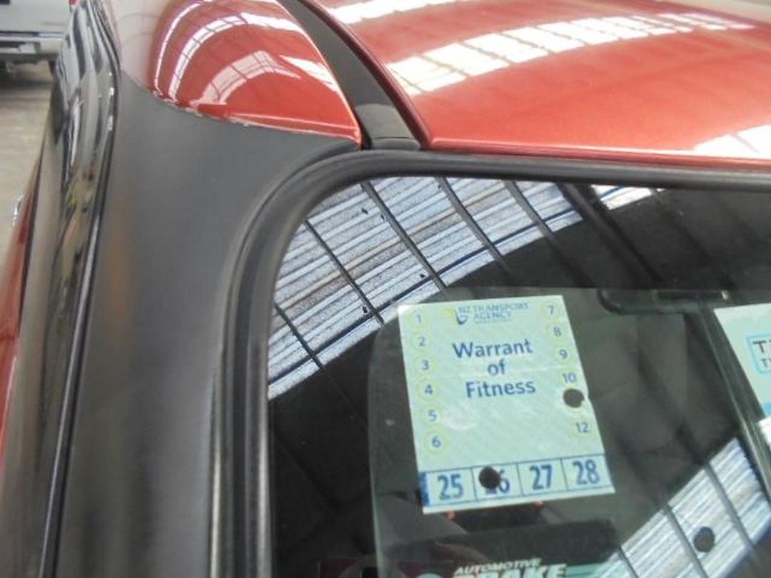 Photo '8' of Mazda Verisa