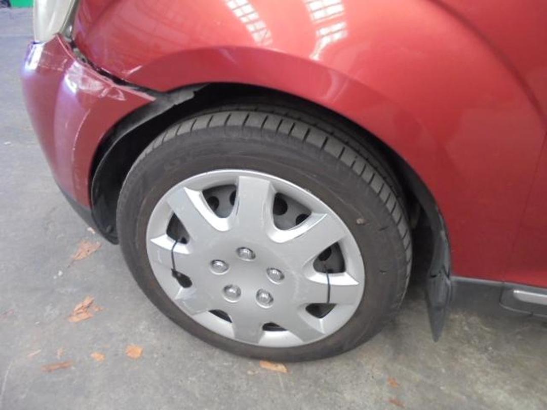 Photo '12' of Mazda Verisa