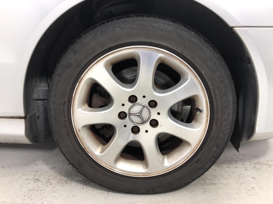 Photo '7' of Mercedes-Benz CLK240