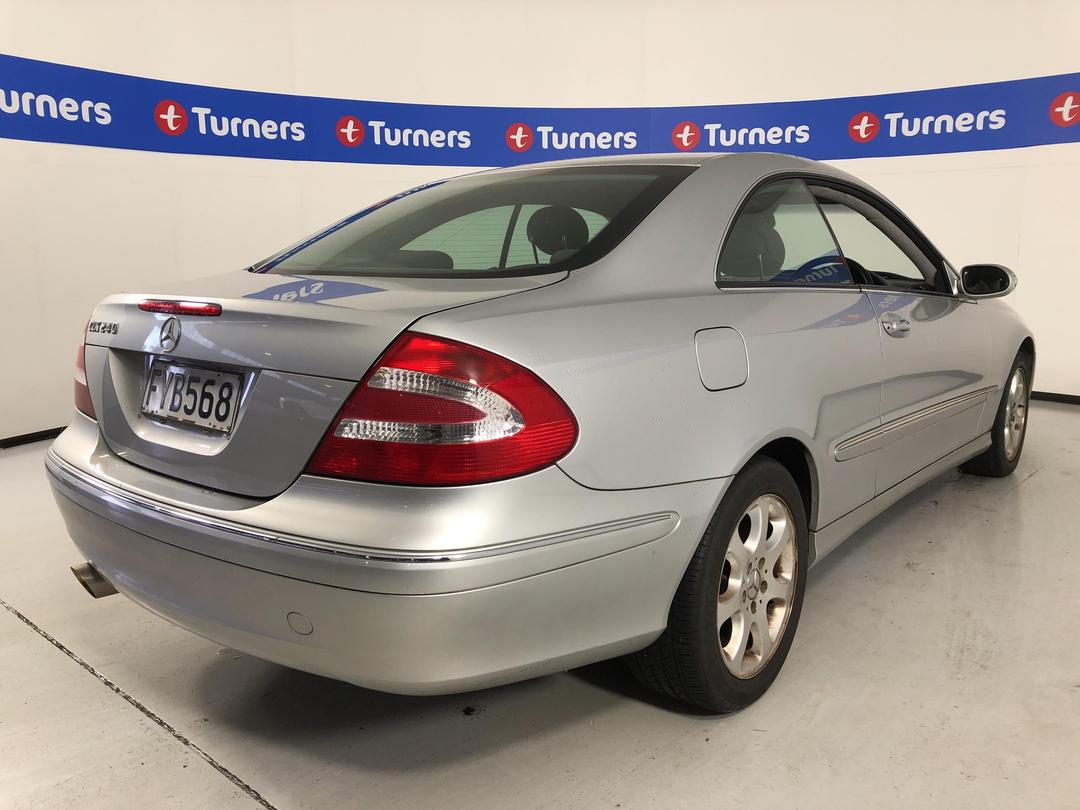 Photo '6' of Mercedes-Benz CLK240