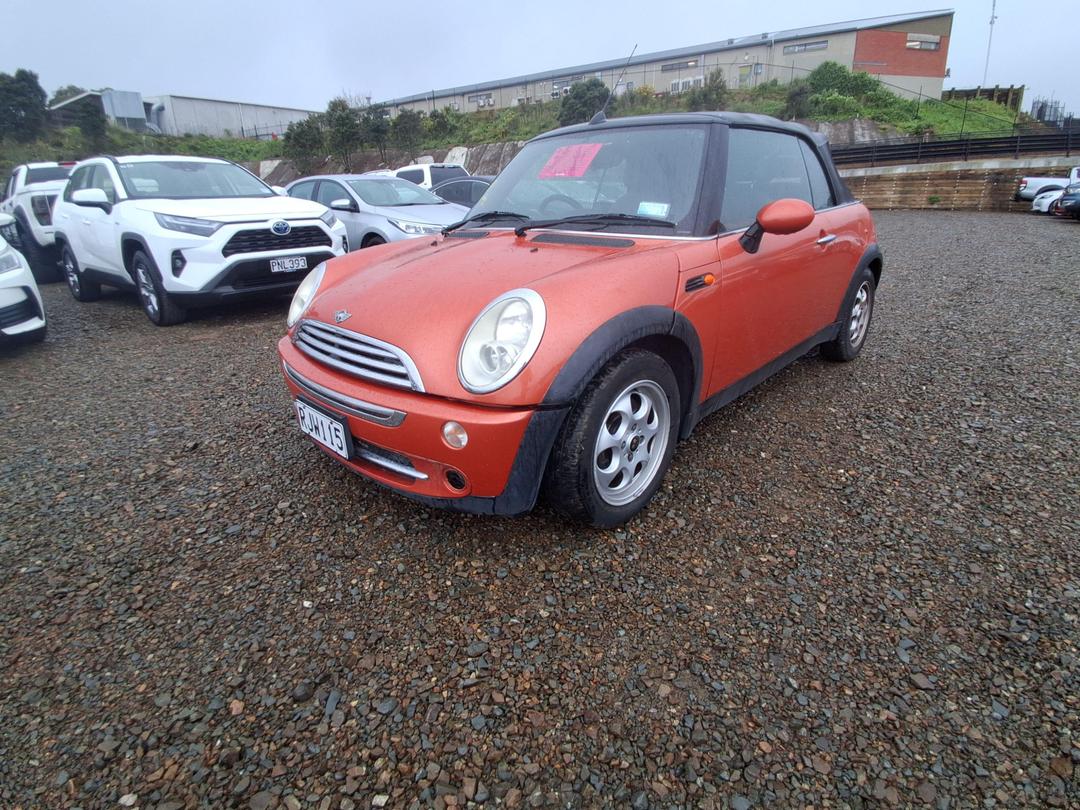 Photo '3' of Mini Hatch Cooper Convertible Photo '3' of Mini Hatch Cooper Convertible