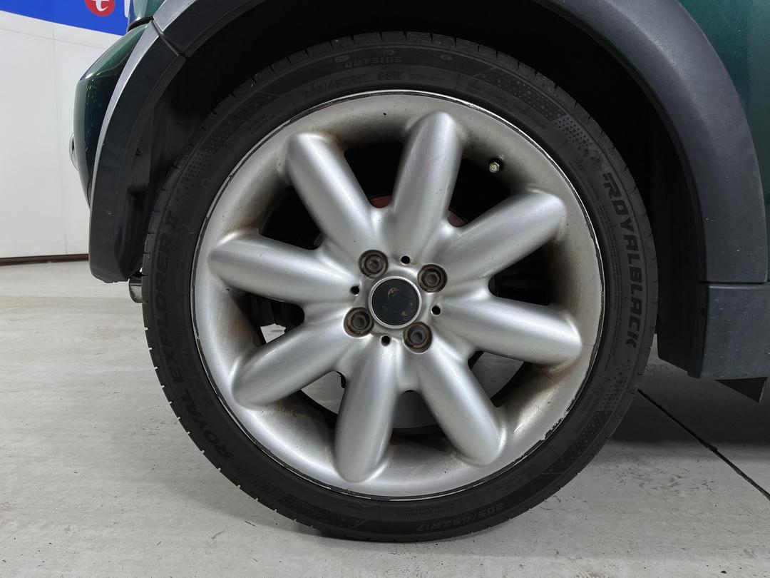 Photo '10' of Mini ONE