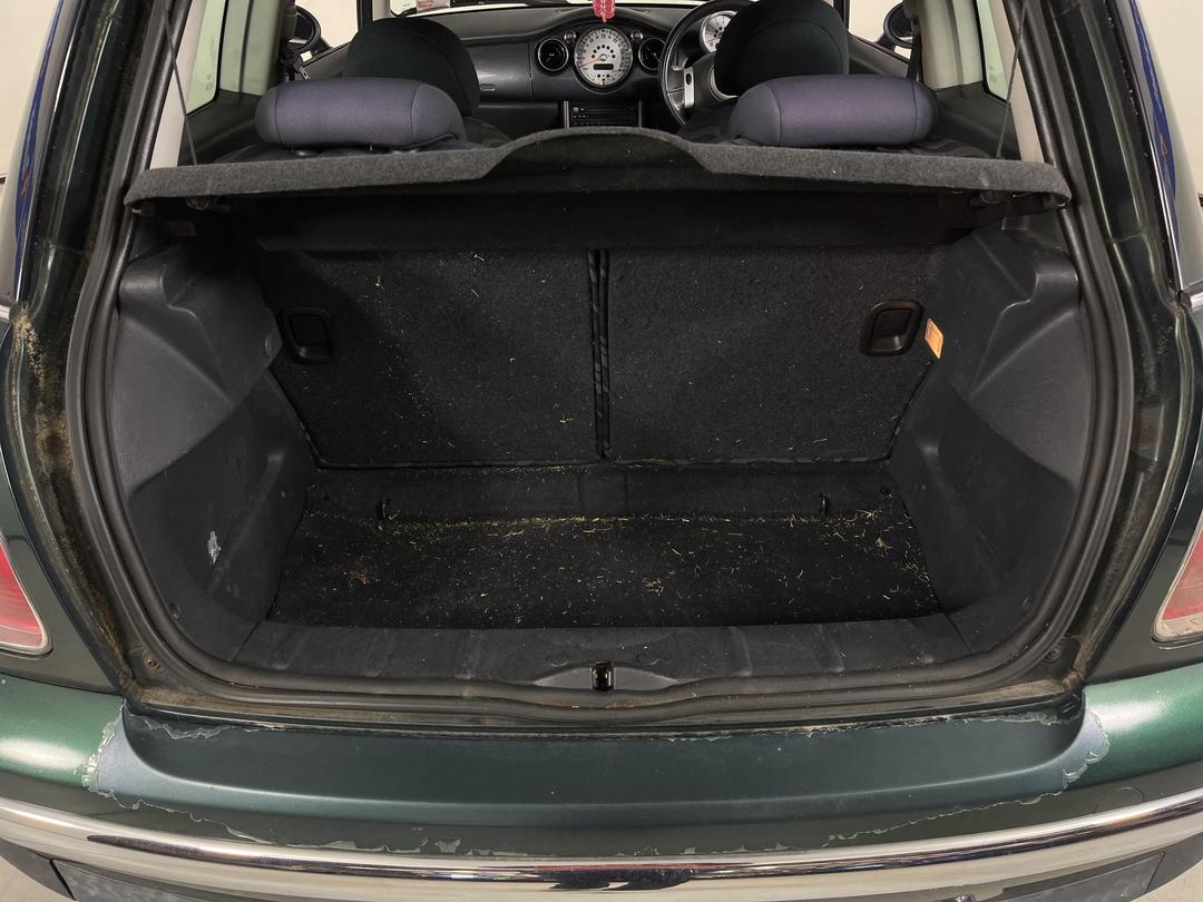 Photo '12' of Mini ONE