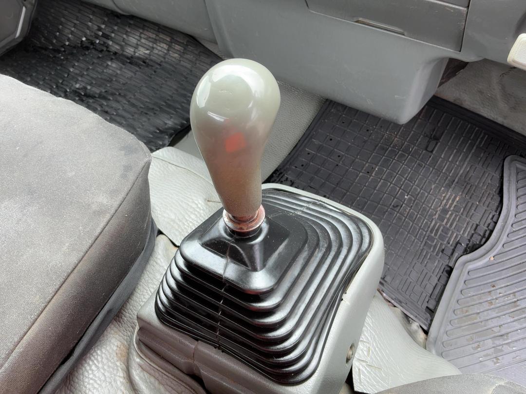 Photo '16' of Mitsubishi Canter FE112C4 Flat Deck