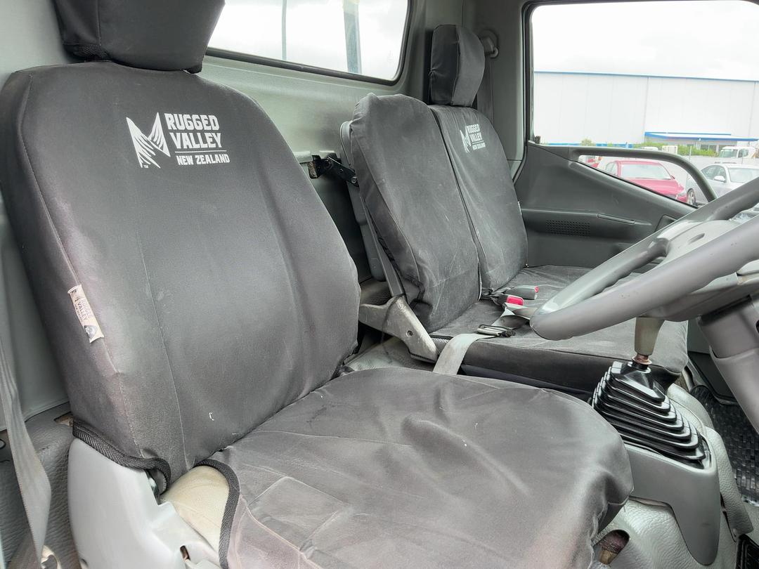Photo '21' of Mitsubishi Canter FE112C4 Flat Deck
