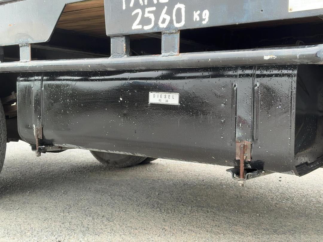 Photo '32' of Mitsubishi Canter FE112C4 Flat Deck