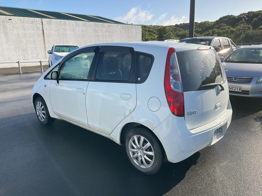 Photo '5' of Mitsubishi Colt