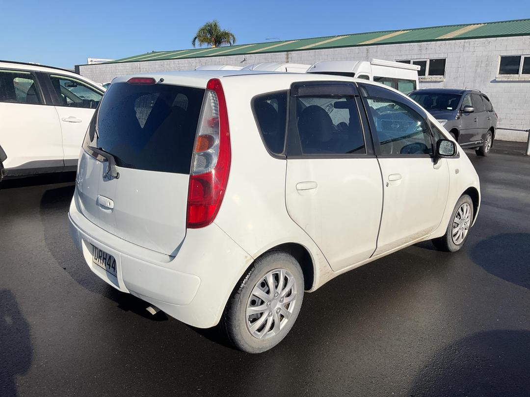 Photo '4' of Mitsubishi Colt