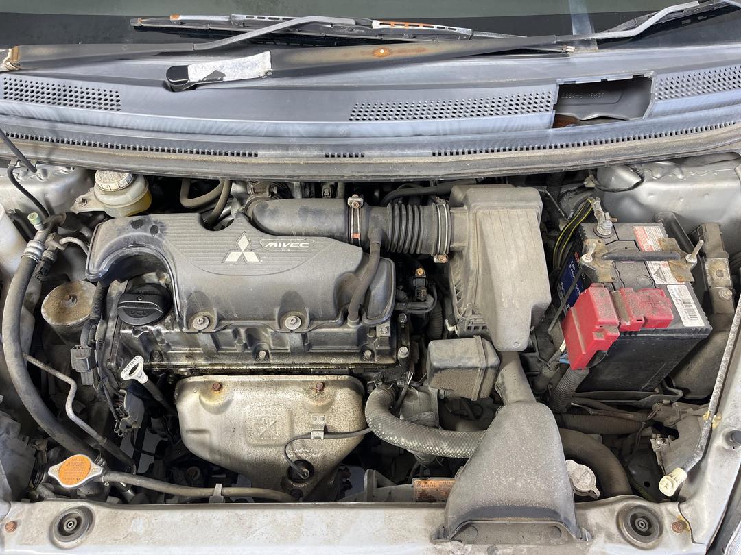 Photo '11' of Mitsubishi Colt