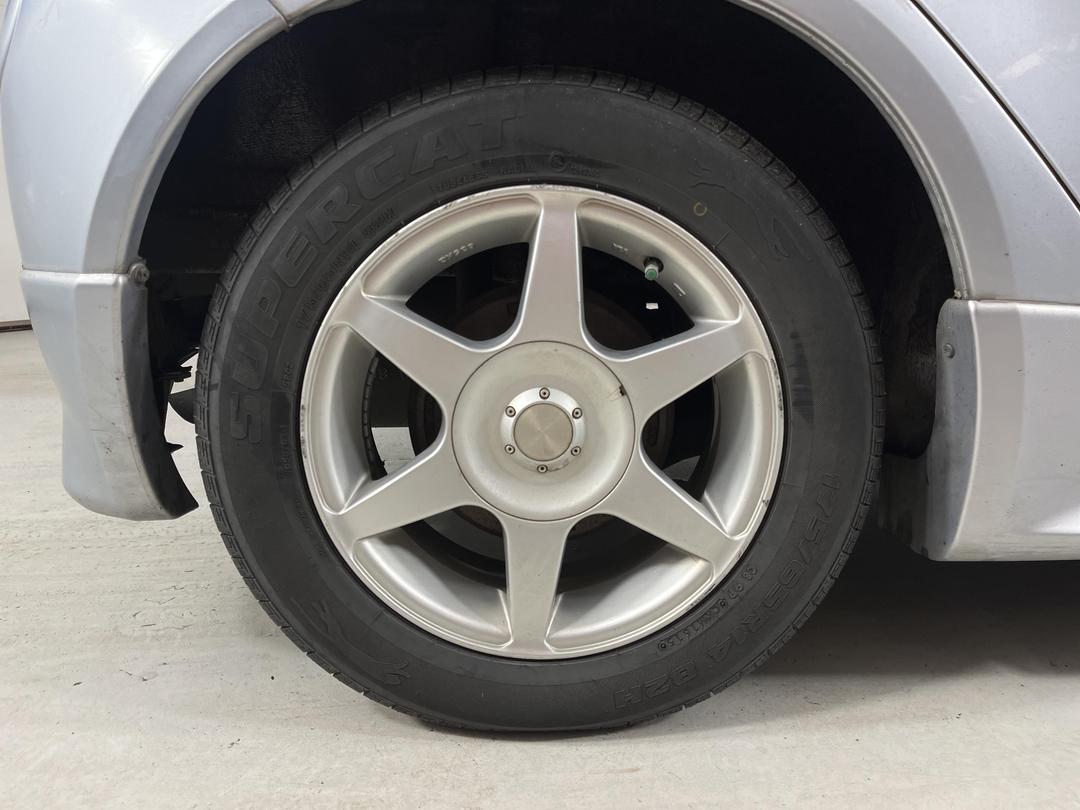 Photo '10' of Mitsubishi Colt