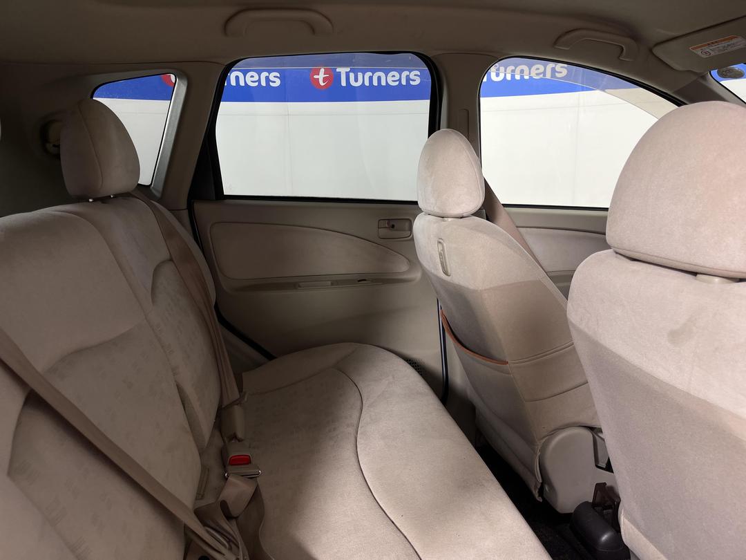 Photo '18' of Mitsubishi Colt