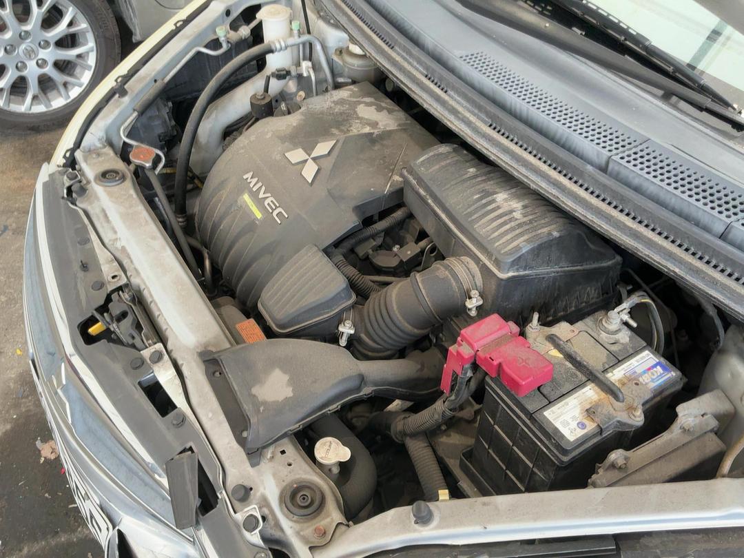 Photo '14' of Mitsubishi Colt Photo '14' of Mitsubishi Colt