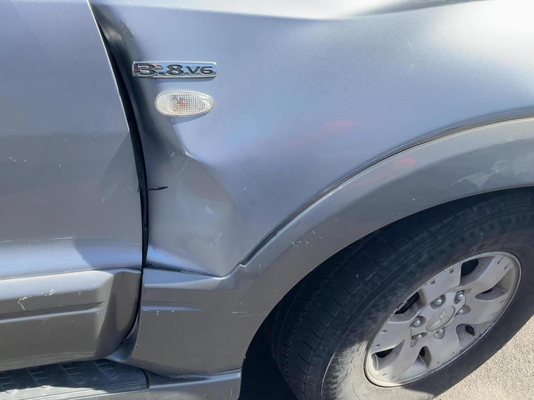 Photo '10' of Mitsubishi Pajero Exceed LWB