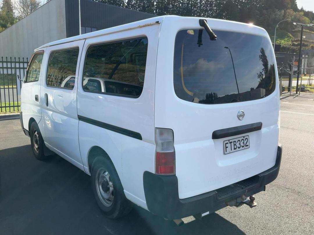 Photo '3' of Nissan Caravan Photo '3' of Nissan Caravan