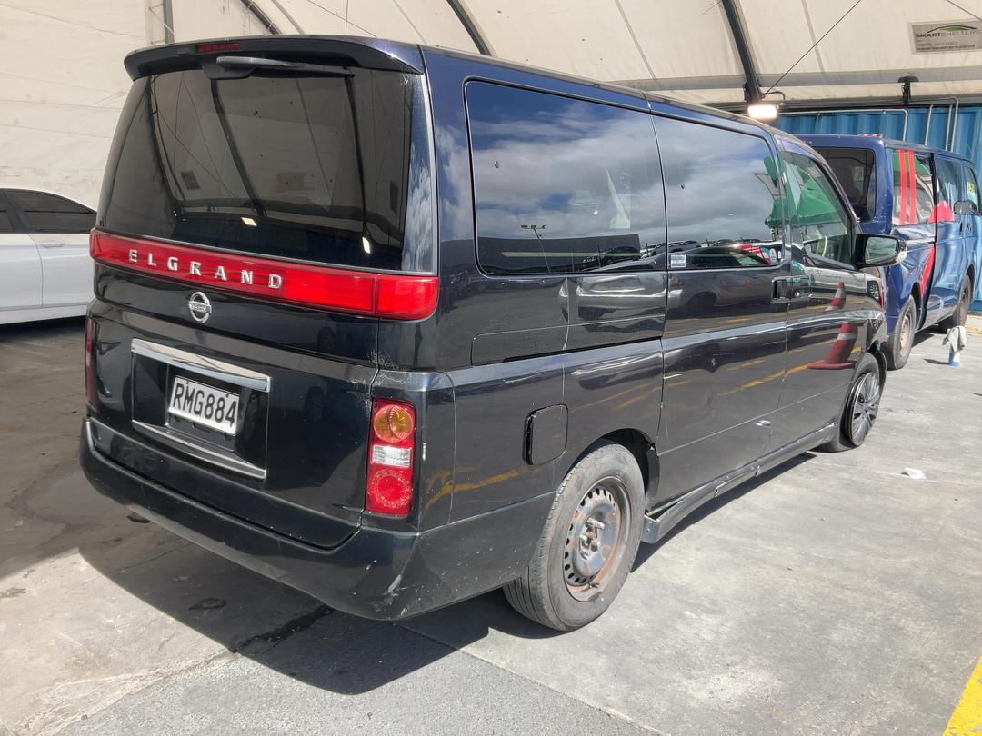 Photo '6' of Nissan Elgrand Photo '6' of Nissan Elgrand