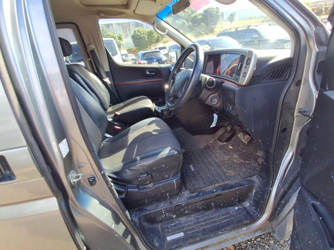 Photo '11' of Nissan Elgrand