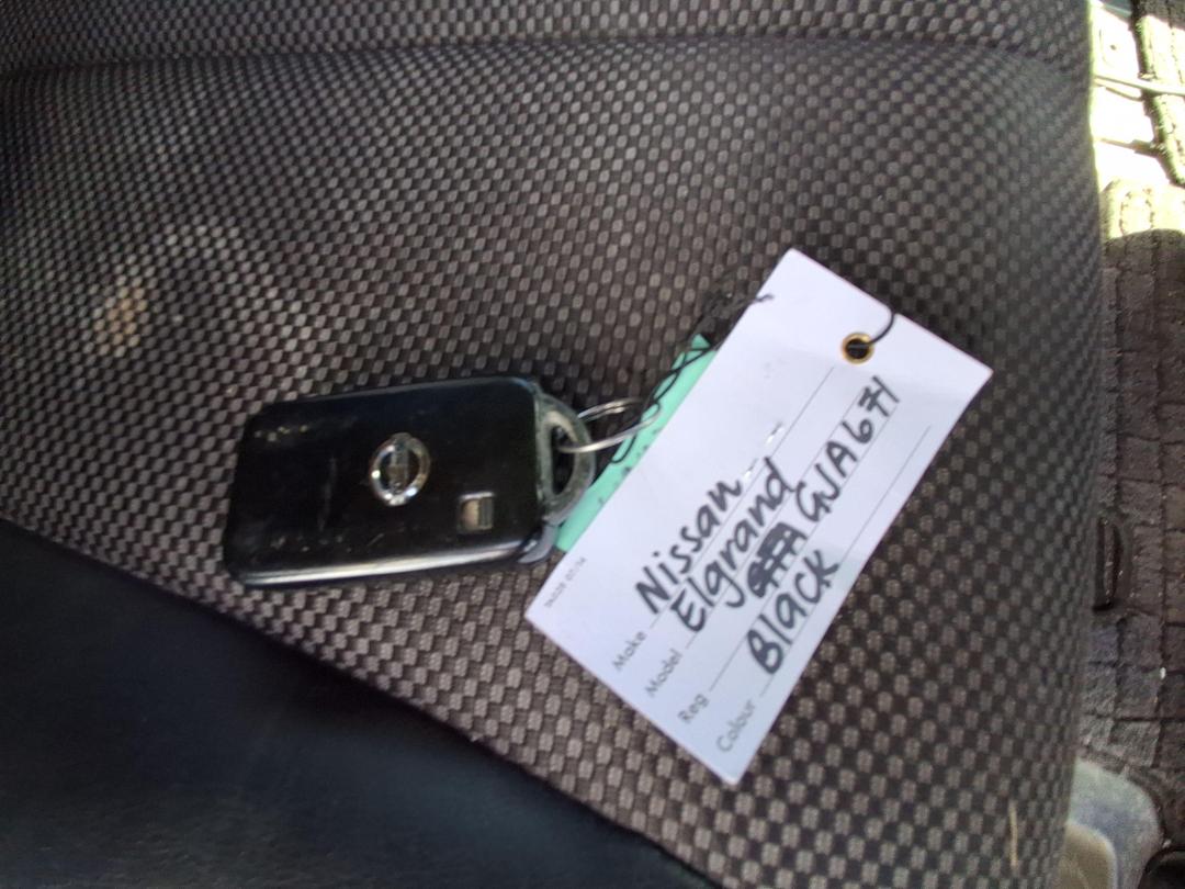 Photo '14' of Nissan Elgrand
