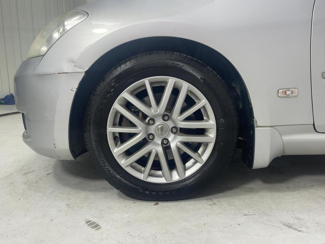 Photo '10' of Nissan Fuga