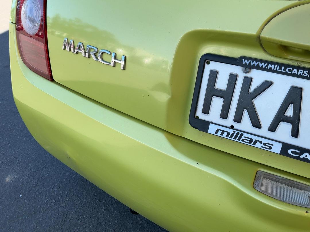 Photo '5' of Nissan March Photo '5' of Nissan March