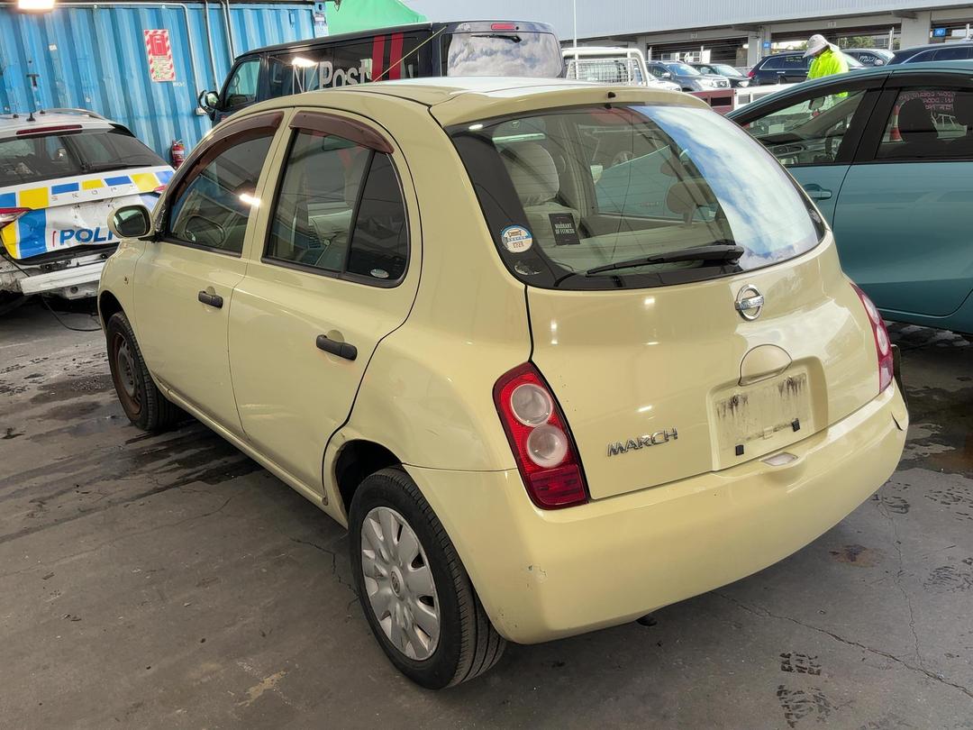 Photo '15' of Nissan March Photo '15' of Nissan March
