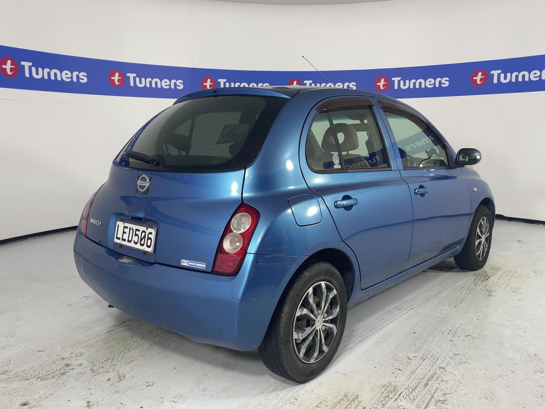 Photo '7' of Nissan March