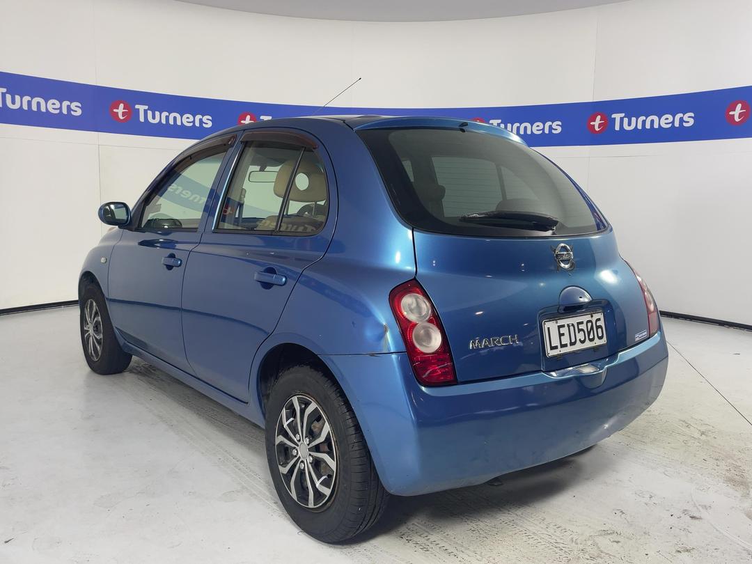 Photo '5' of Nissan March