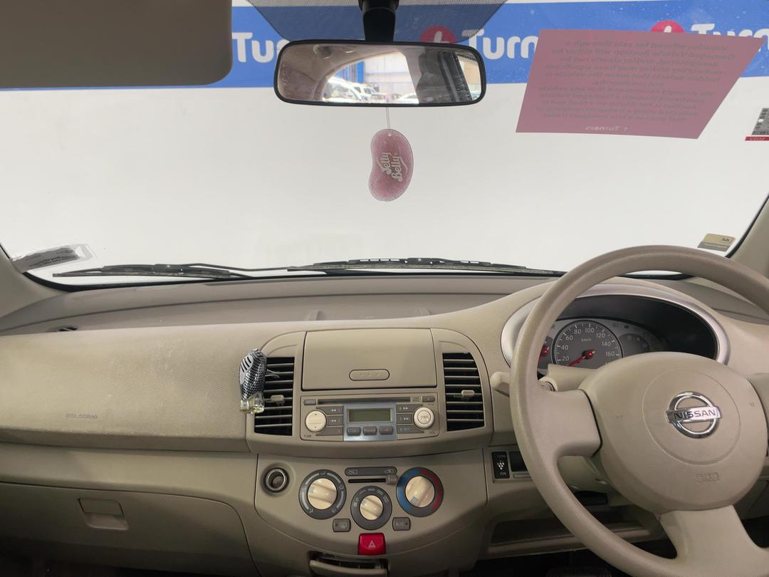 Photo '19' of Nissan March Photo '19' of Nissan March