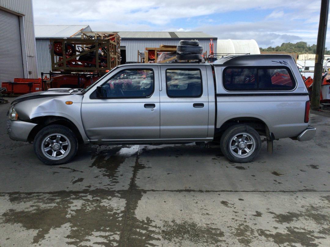 Photo '4' of Nissan Navara DC W/S AIR