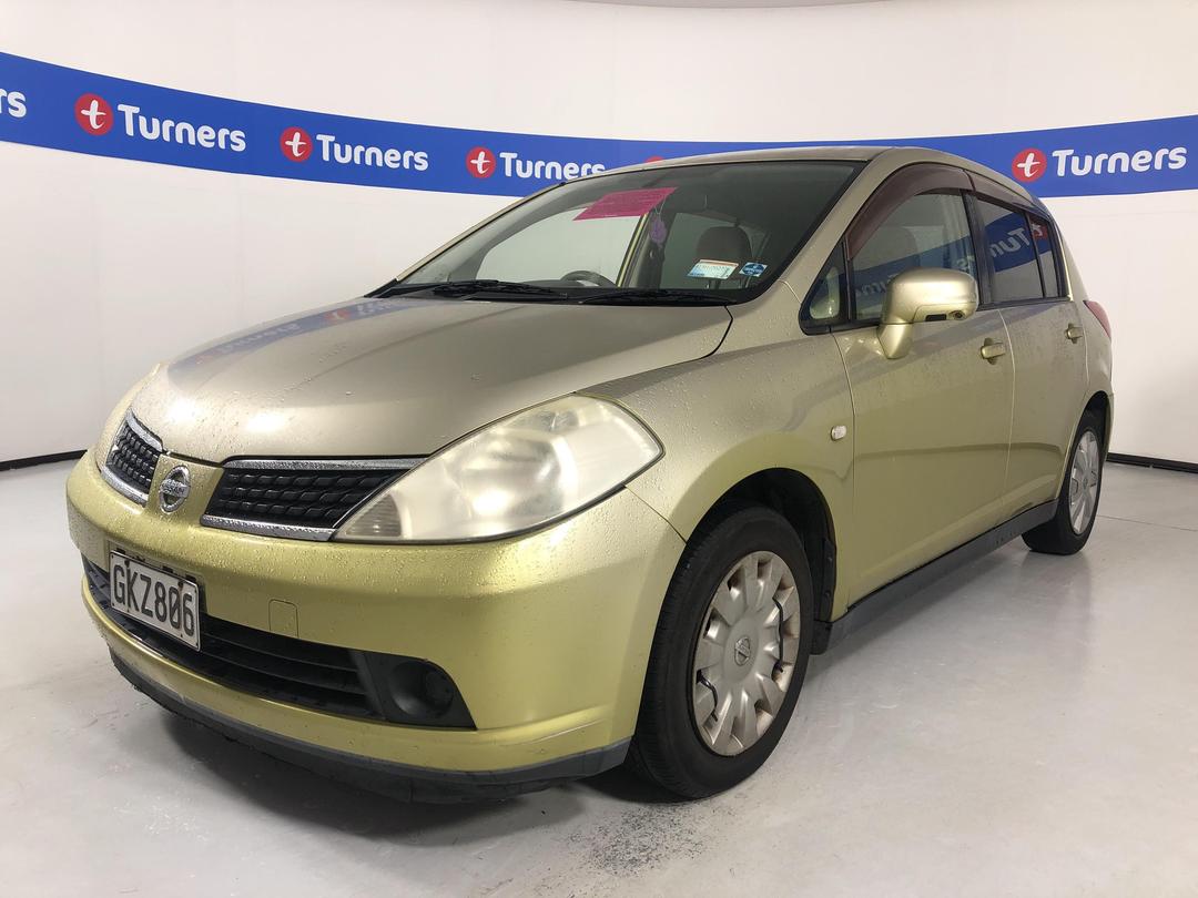 Photo '4' of Nissan Tiida