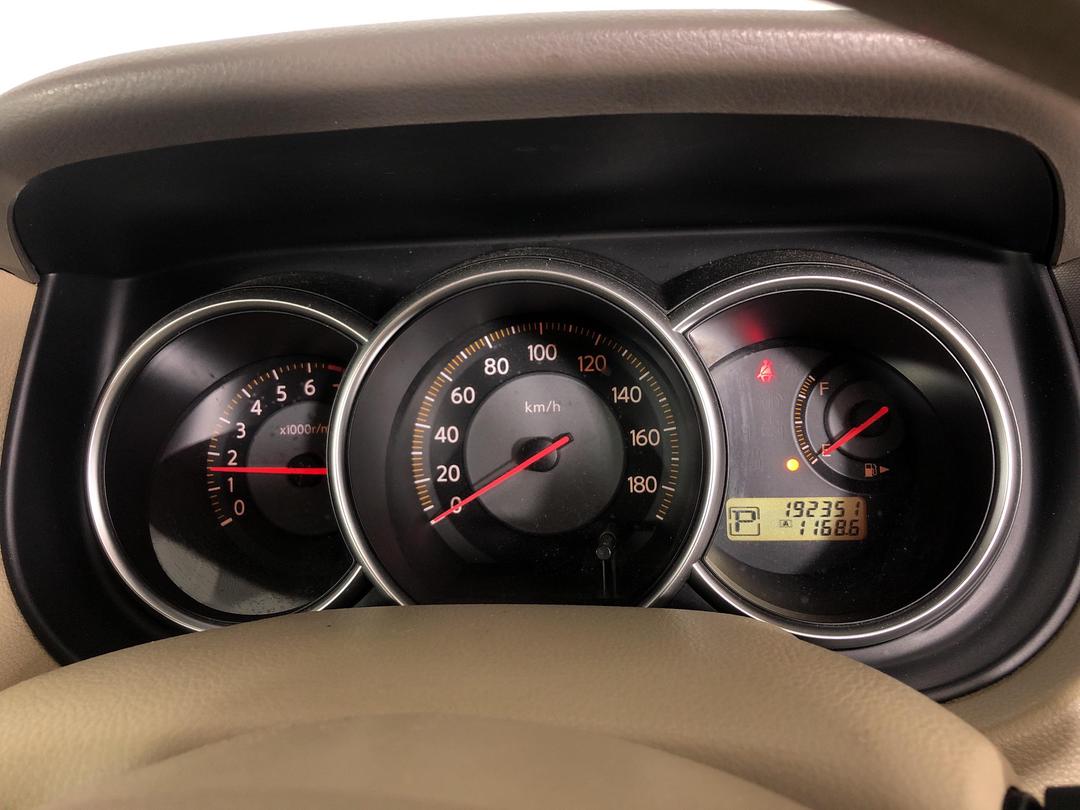 Photo '16' of Nissan Tiida