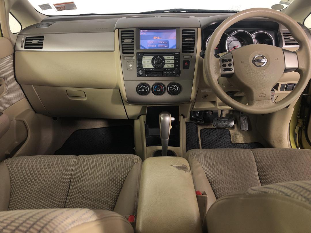 Photo '19' of Nissan Tiida