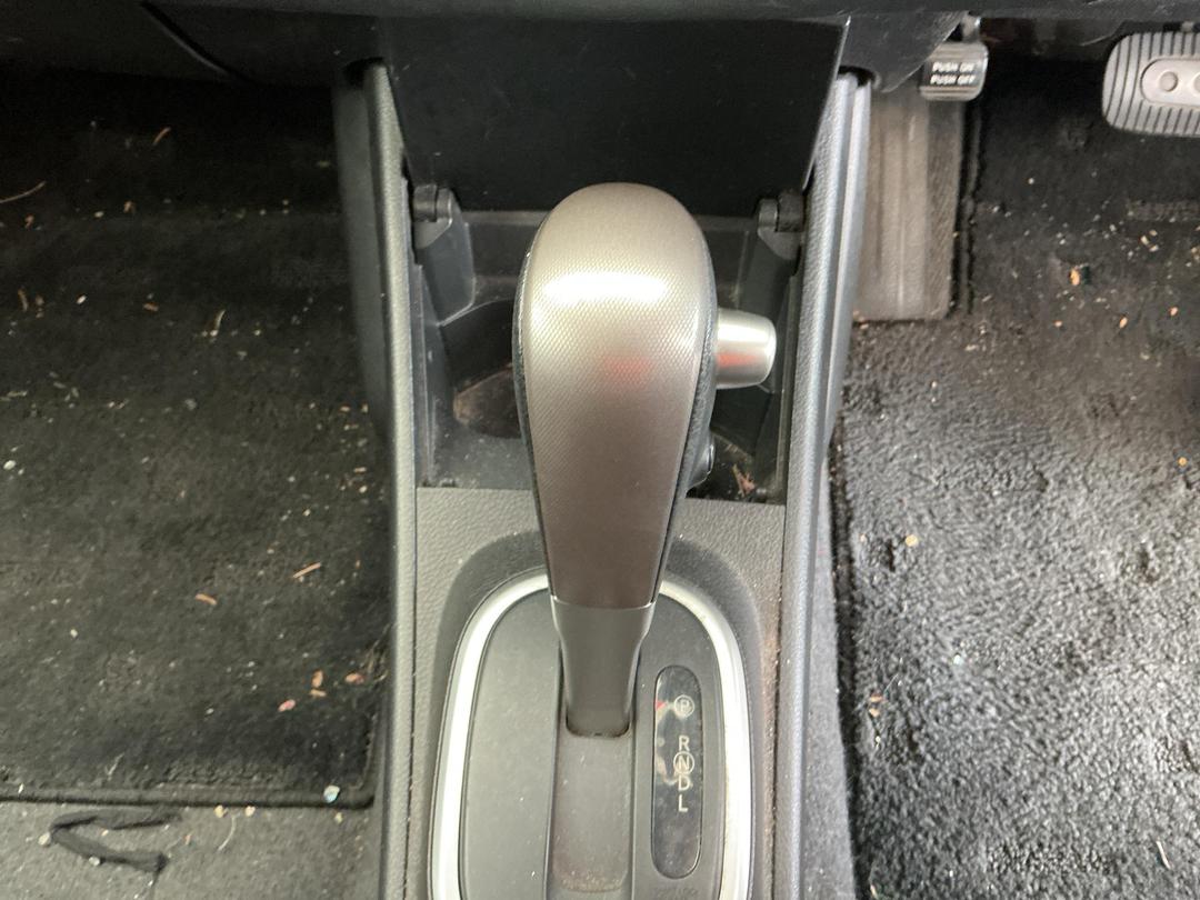 Photo '9' of Nissan Tiida