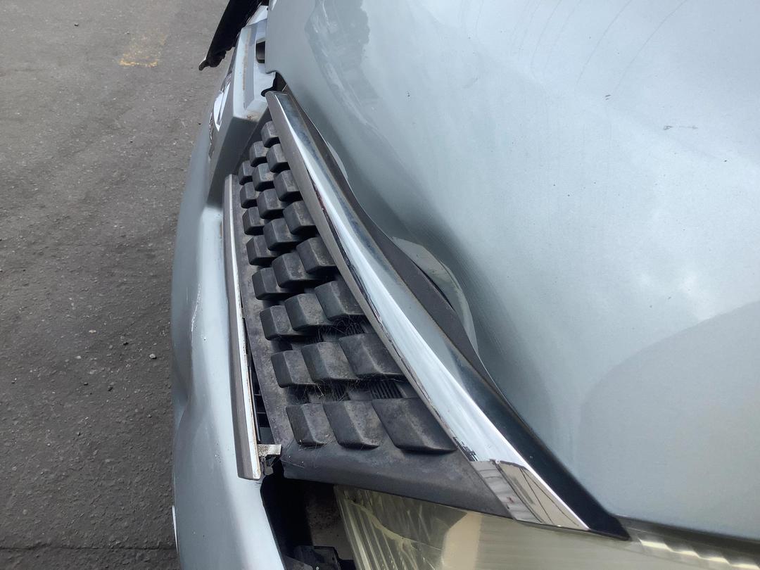 Photo '2' of Nissan Tiida