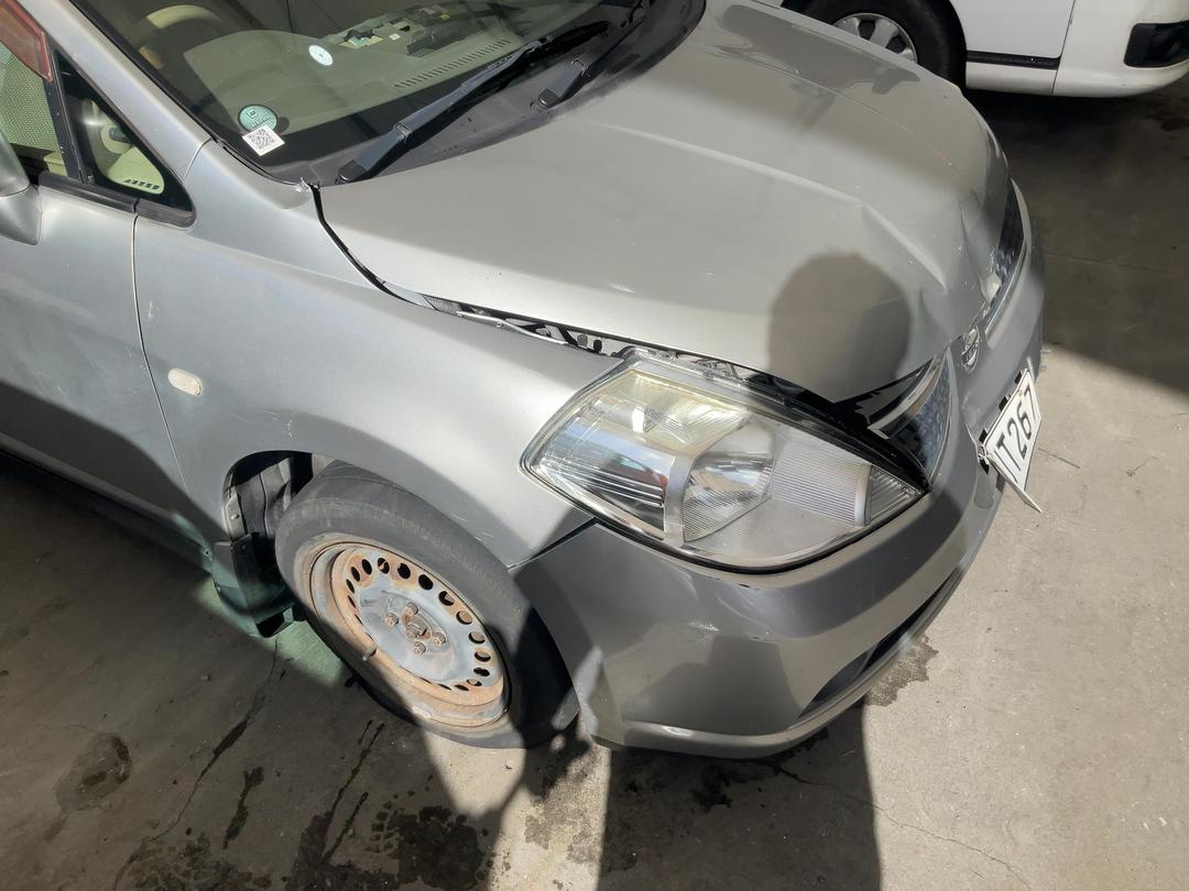 Photo '4' of Nissan Tiida