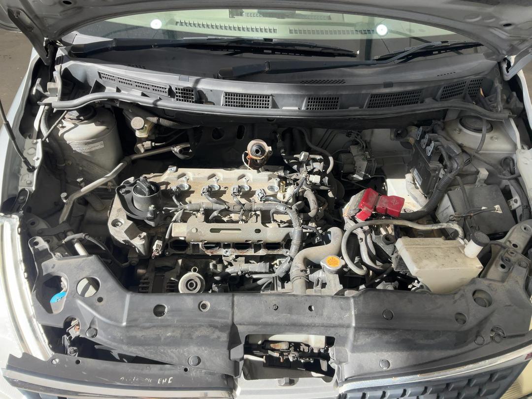 Photo '15' of Nissan Tiida