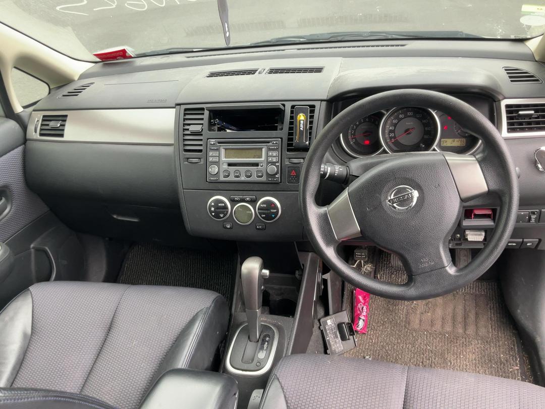 Photo '17' of Nissan Tiida Photo '17' of Nissan Tiida