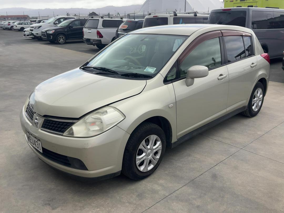 Photo '4' of Nissan Tiida Photo '4' of Nissan Tiida