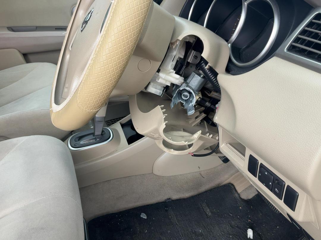 Photo '17' of Nissan Tiida Photo '17' of Nissan Tiida