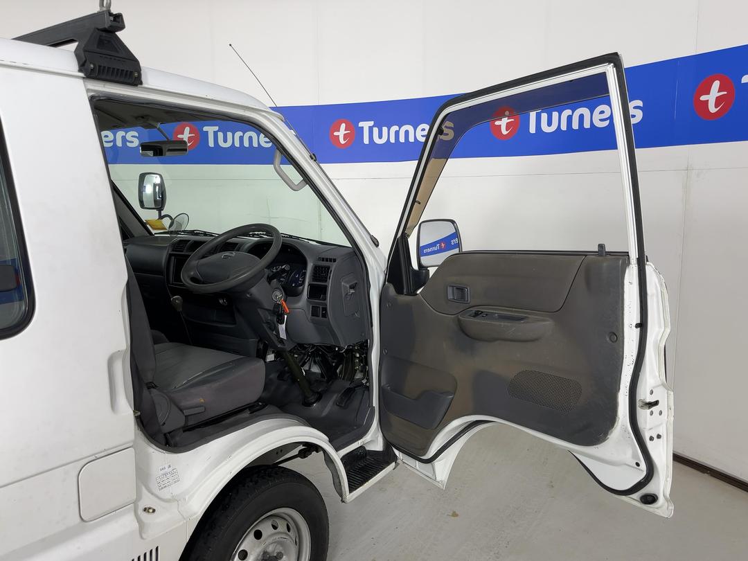 Photo '15' of Nissan Vanette