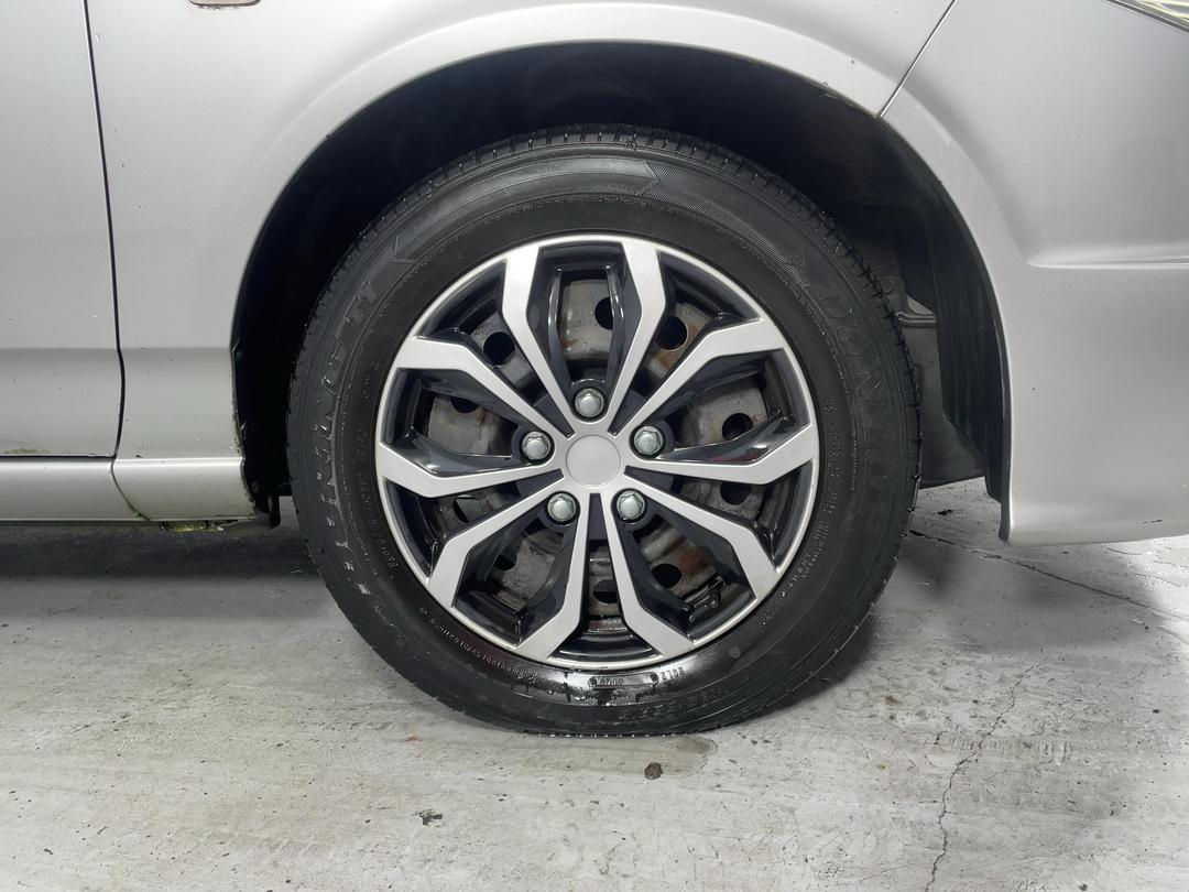 Photo '9' of Nissan Wingroad