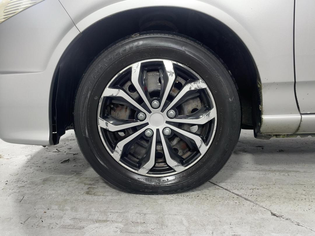 Photo '10' of Nissan Wingroad