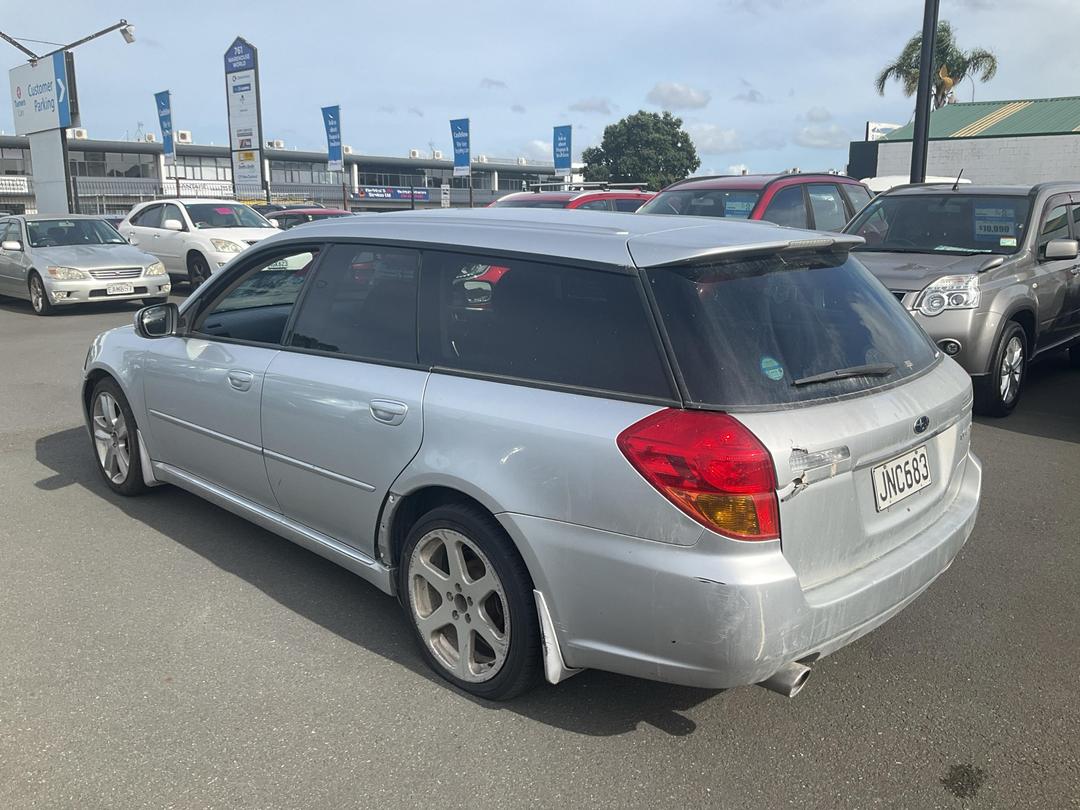 Photo '5' of Subaru Legacy