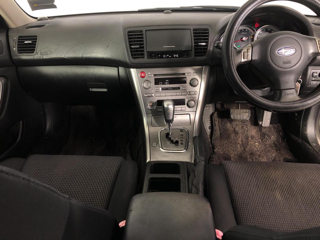 Photo '17' of Subaru Legacy