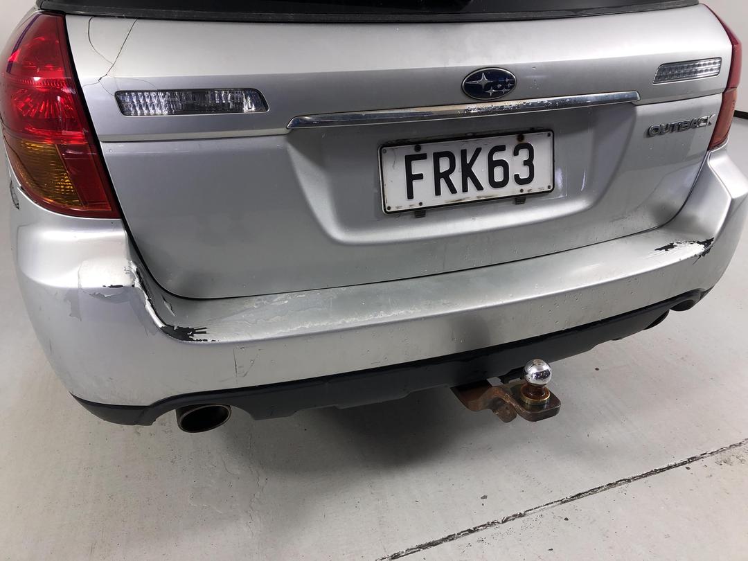 Photo '27' of Subaru Legacy