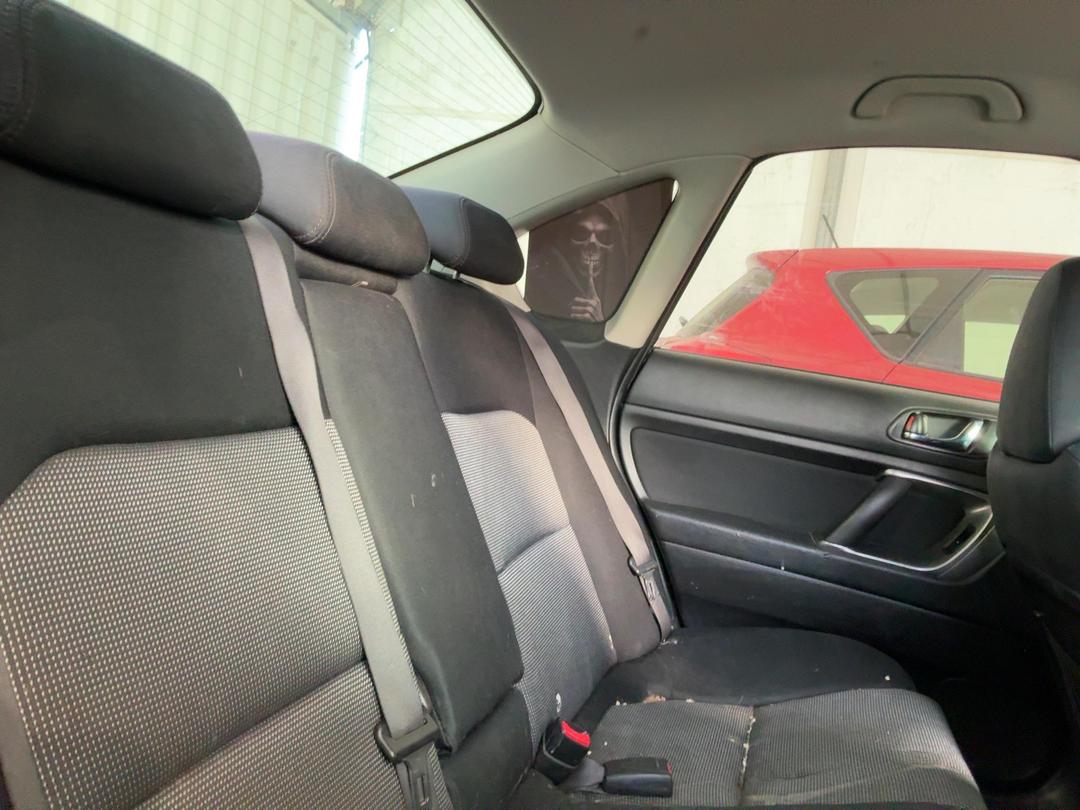 Photo '11' of Subaru Legacy