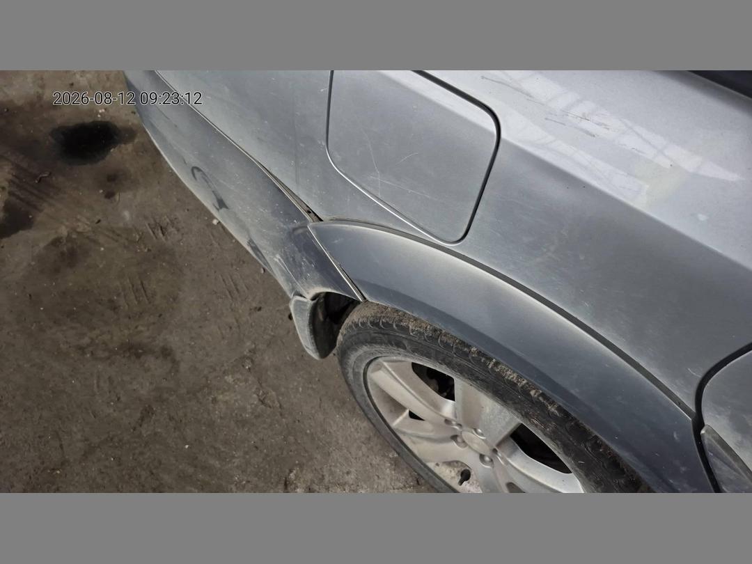 Photo '12' of Subaru Legacy