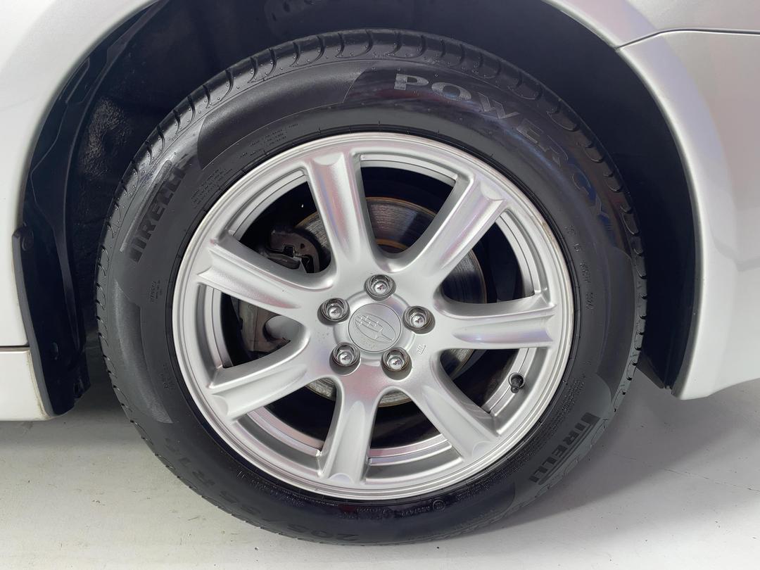 Photo '9' of Subaru Legacy