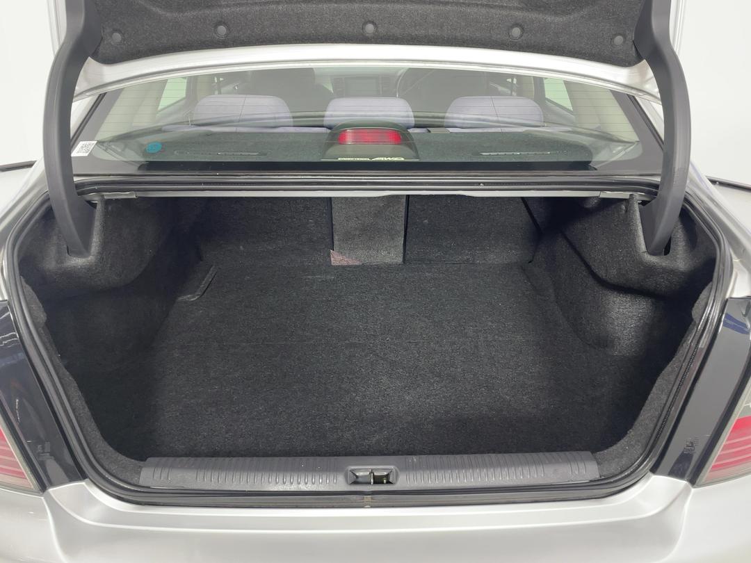Photo '14' of Subaru Legacy