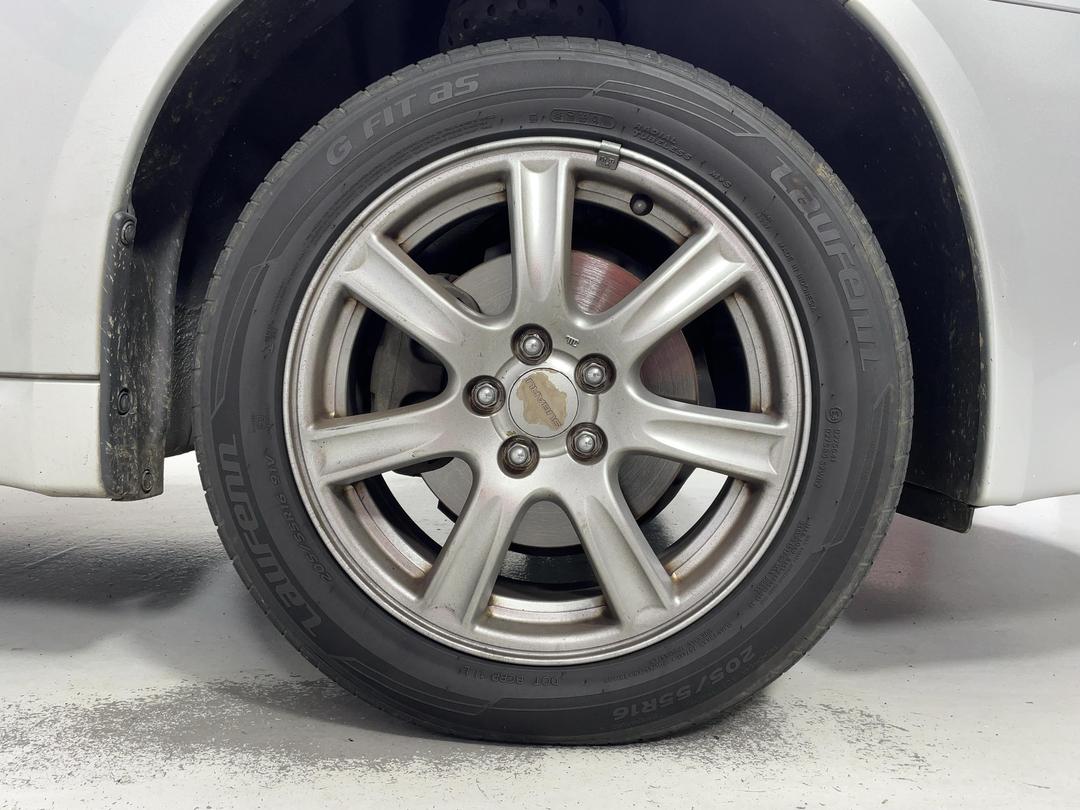 Photo '9' of Subaru Legacy